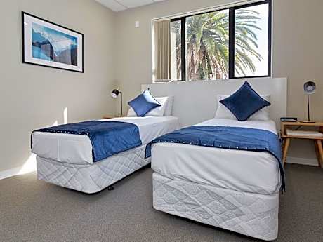 Twin Room with Private Bathroom