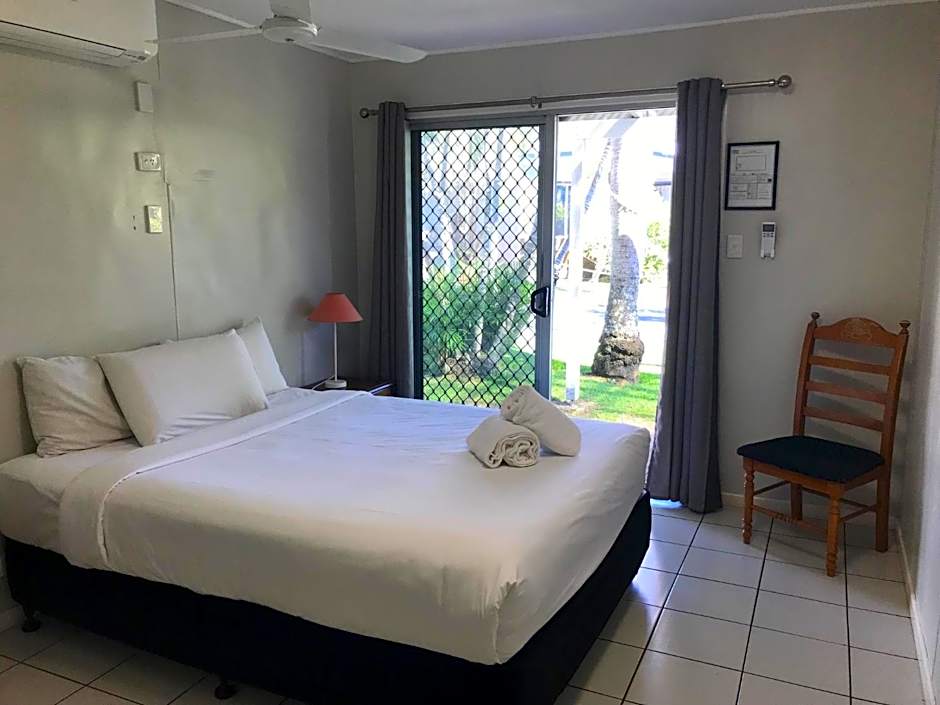 Bush Village Holiday Cabins