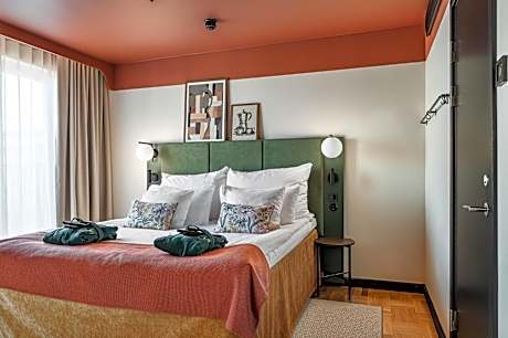 Superior Double Room with Balcony