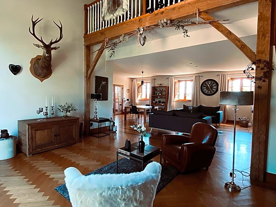 Domaine de Cazal - Chambres d'Hôtes avec piscine au c¿ur de 26 hectares de nature préservée