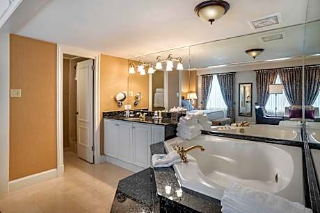 Suite With Jacuzzi