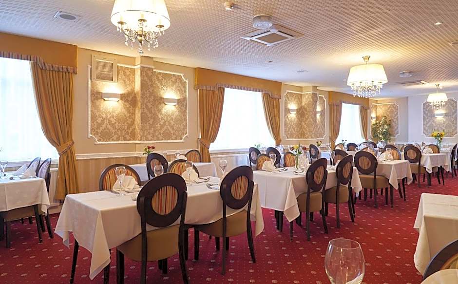 Kingston Theatre Hotel