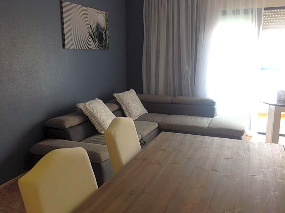 Playamarina 1 Reception