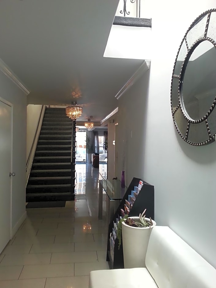 Hollywood VIP Hotel