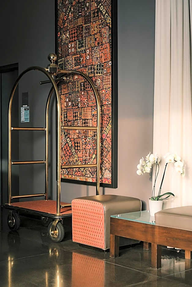Sirtaj Hotel