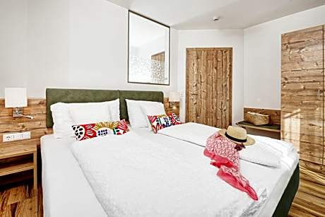 Comfort One-Bedroom Apartment with Balcony