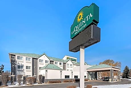 La Quinta Inn & Suites by Wyndham Logan