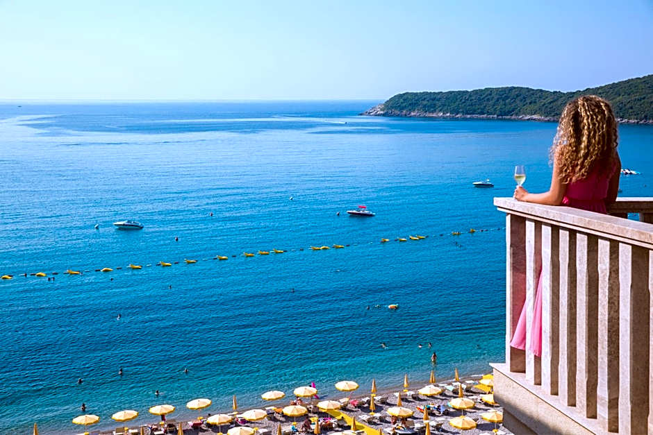 Poseidon The Beach Hotel