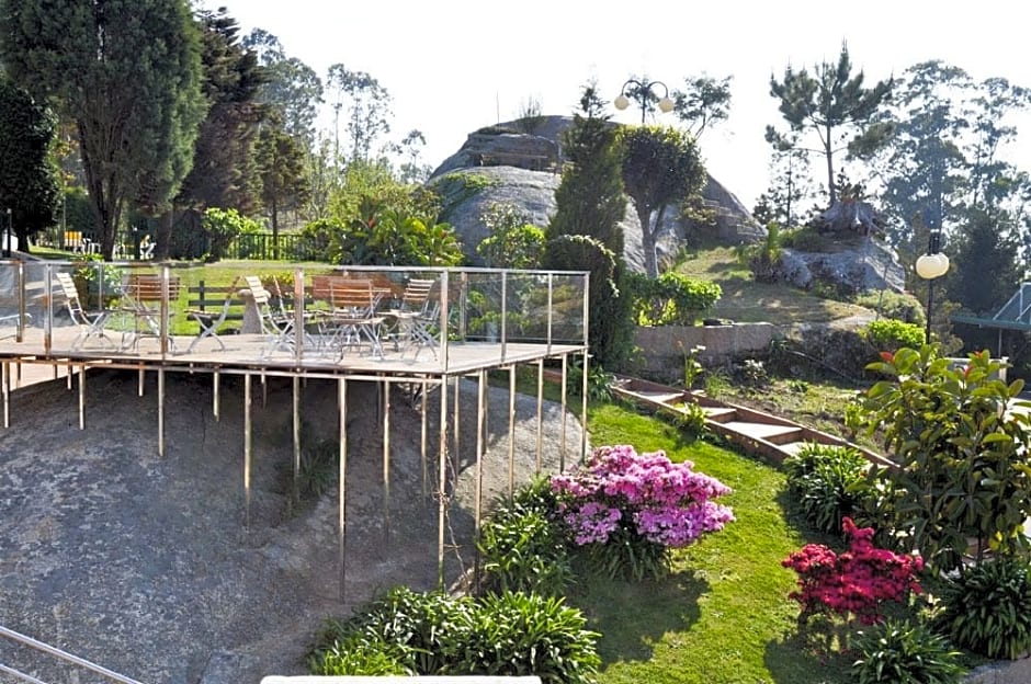 Hotel & Apartamentos Cons da Garda