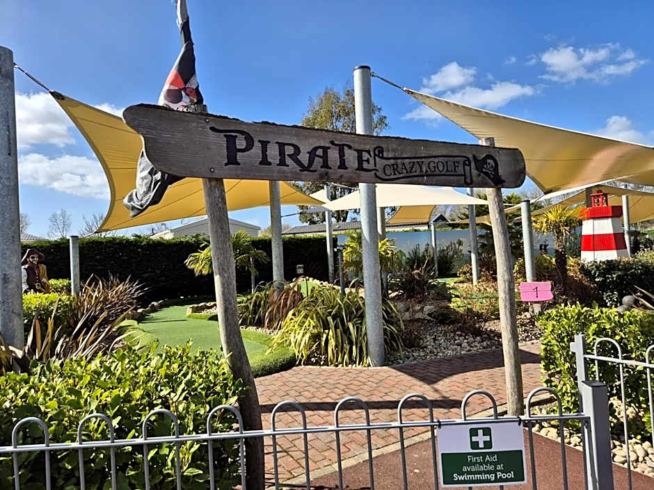 Bella-Mays Holiday Hideaway