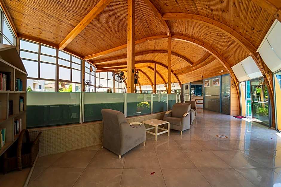 Belcehan Deluxe Hotel