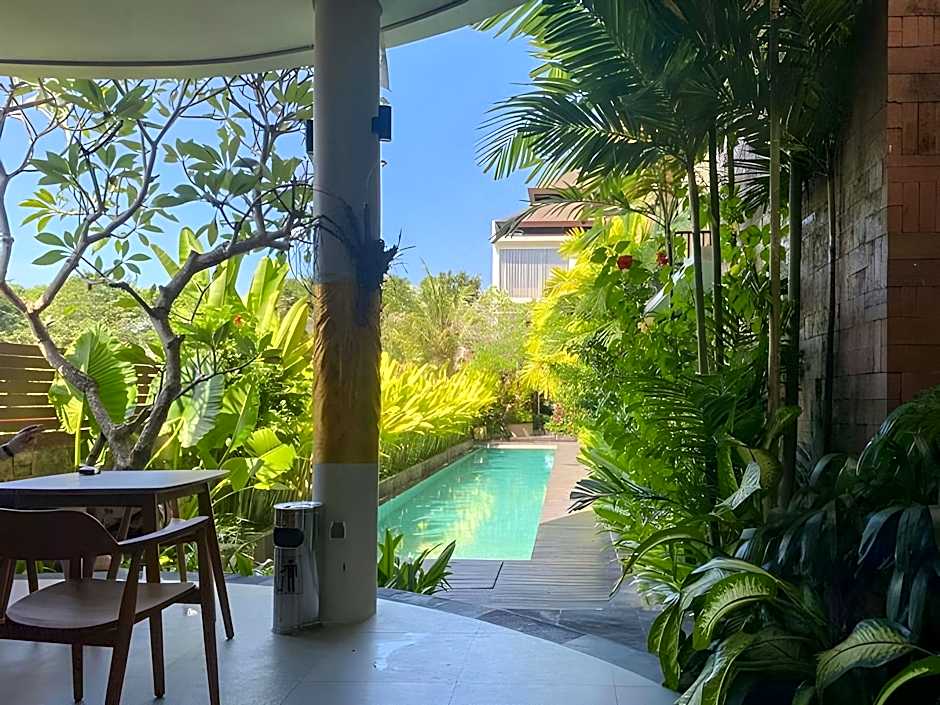 djabu Seminyak Hotel