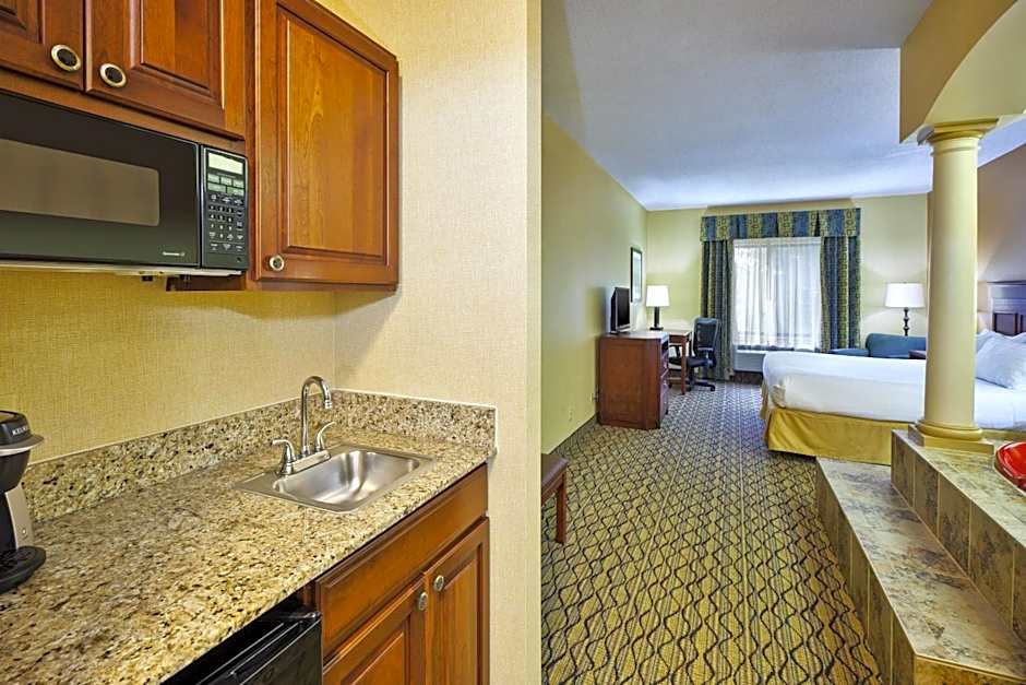 Holiday Inn Express Hotel & Suites - Belleville Area By IHG