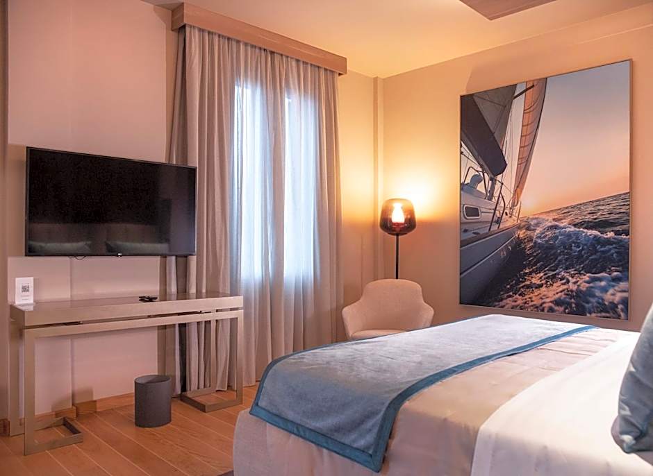 Miramare Suites