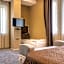 Maestro Hotel