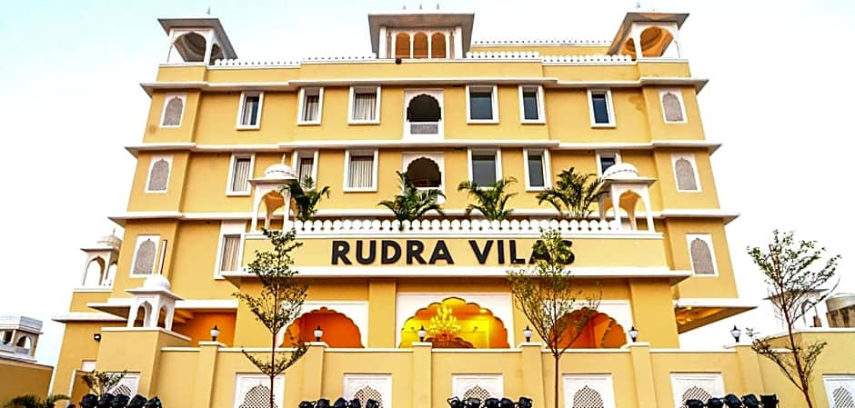 HOTEL RUDRA VILAS