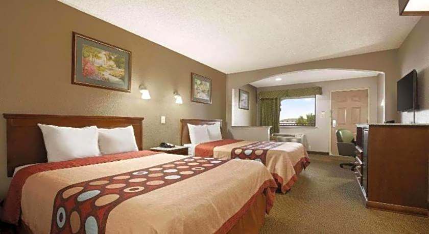 Super 8 By Wyndham Baton Rouge/I-12