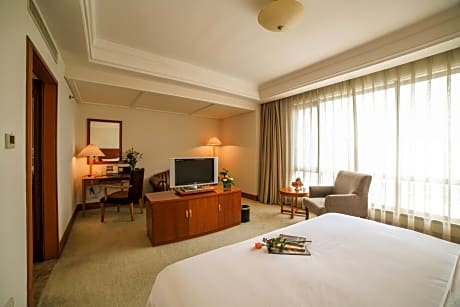 Grand Deluxe King Room	