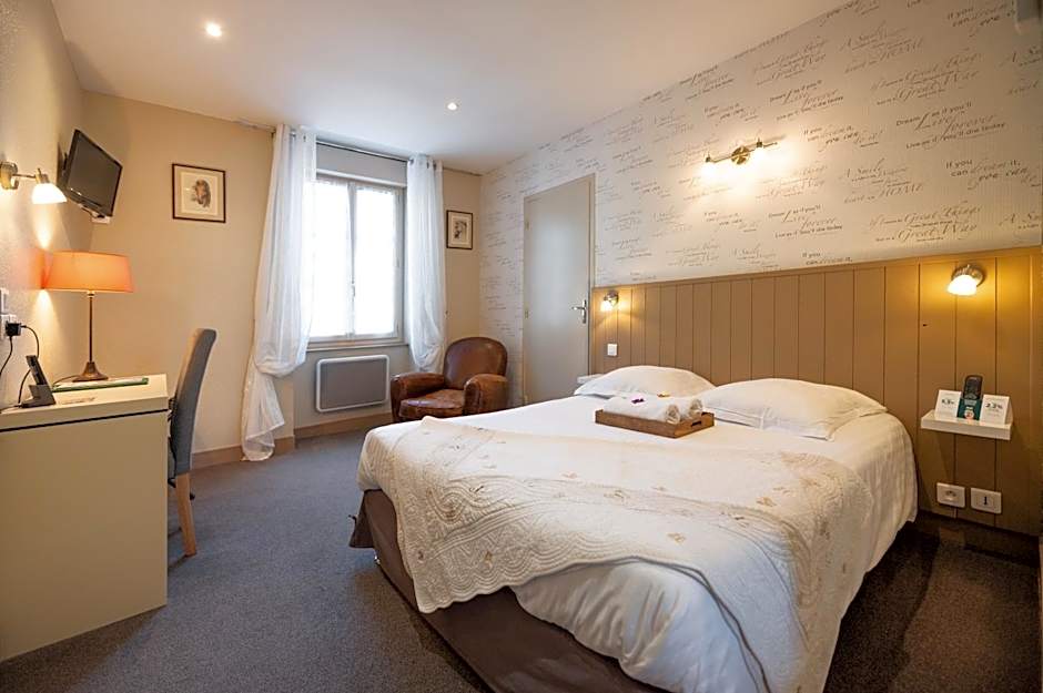 Logis Hôtel Restaurant La Vieille Auberge, Art and Gallery