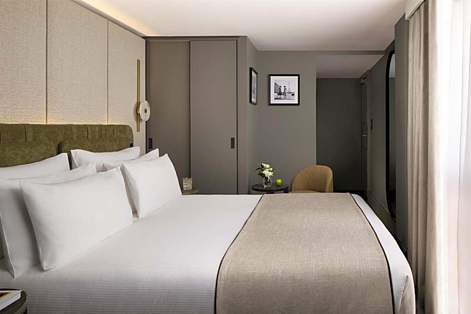 NH Paris Champs- Elysees