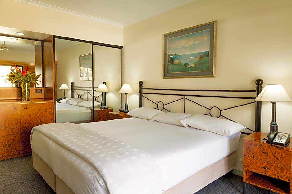 Palm Royale Cairns Resort