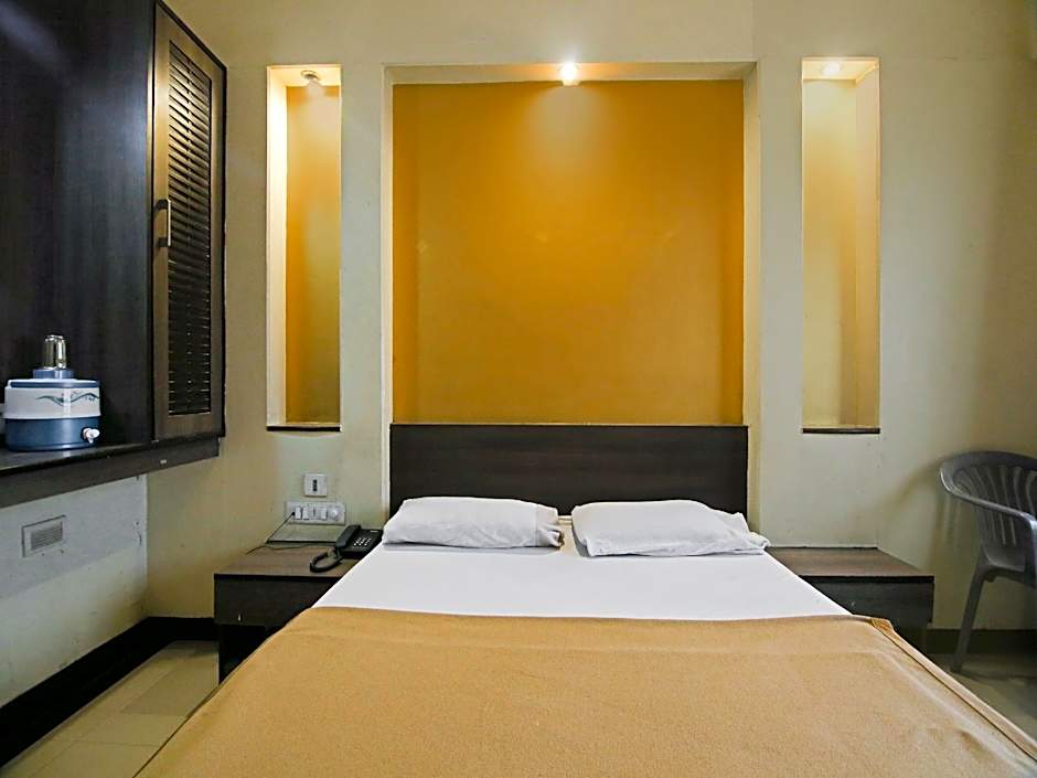Royal Regency Lodge