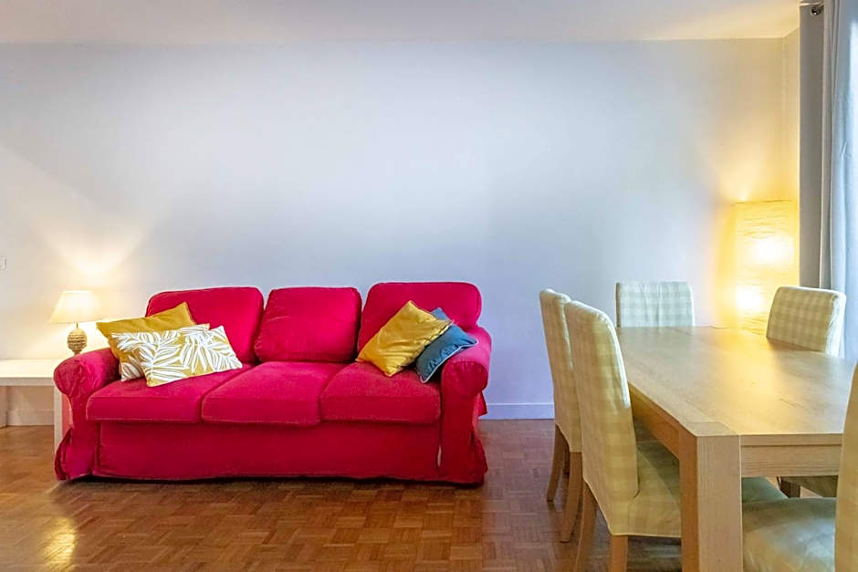 Paris City - Spacious 3 rooms flat for families - 3 minutes from metro station