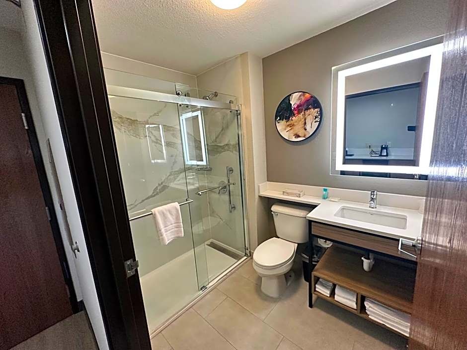 Midtown Suites - Greenville