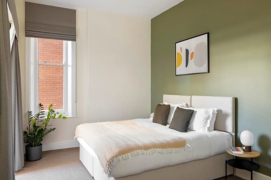 SACO Cardiff Cathedral Road