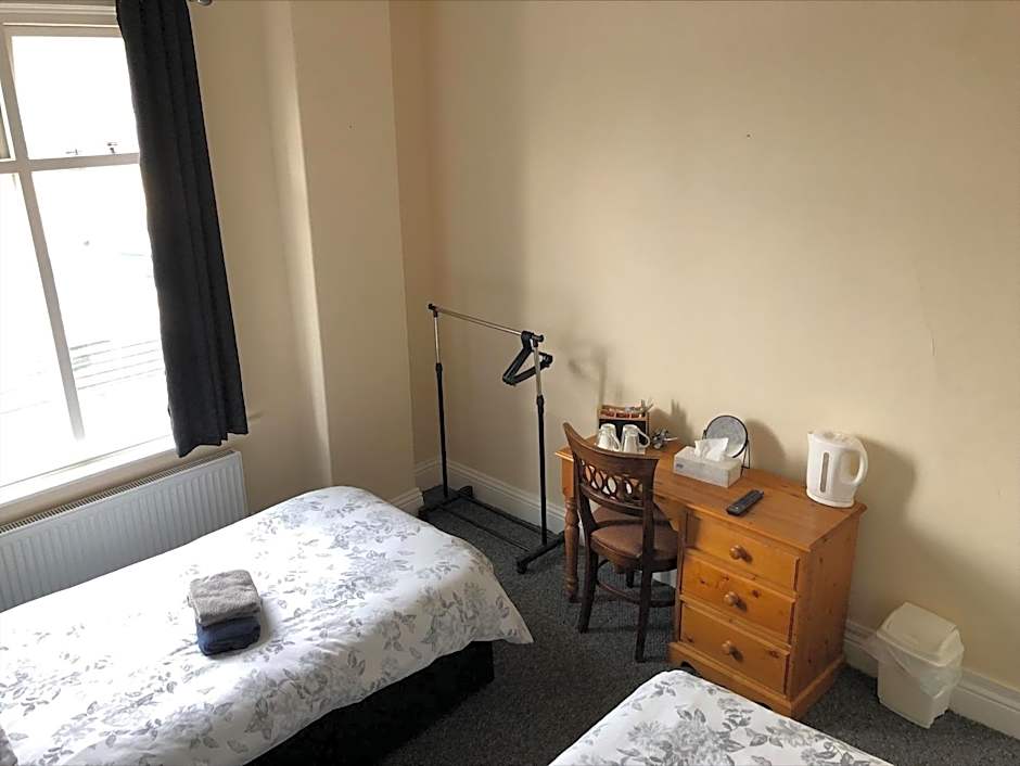 The Grosvenor Free house