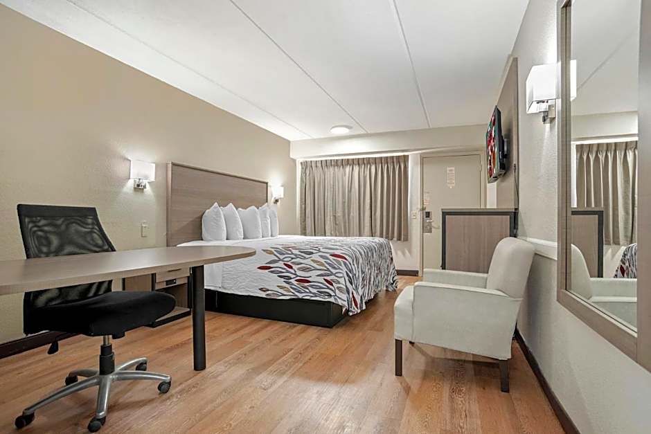 Red Roof Inn - West Monroe