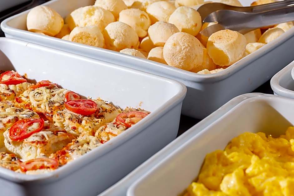 Roochelle Corporate Hotel