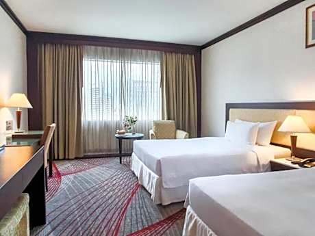 Deluxe City View Twin Room