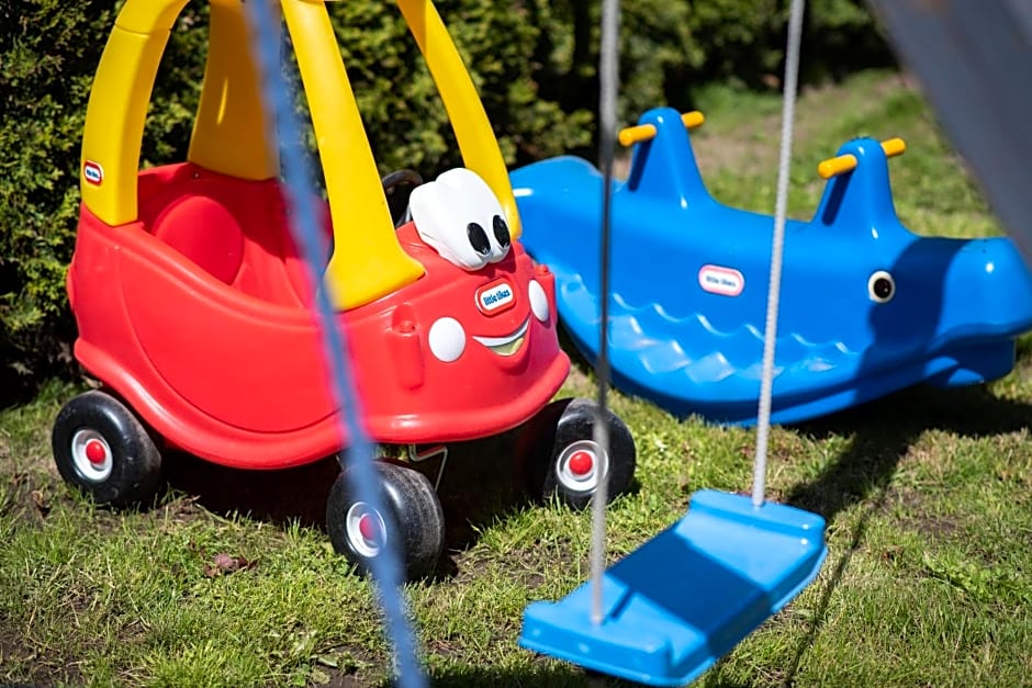 Domki Jelonek - Całoroczne, ogrzewane, klimatyzowane