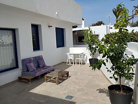 Apartment with Pool View