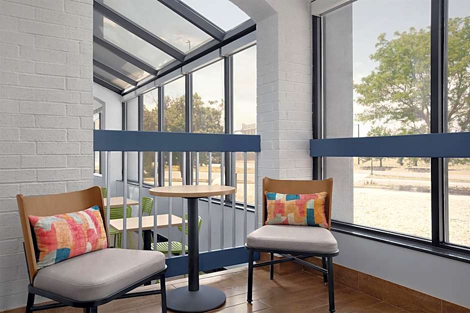 Spark by Hilton Denver East I 70