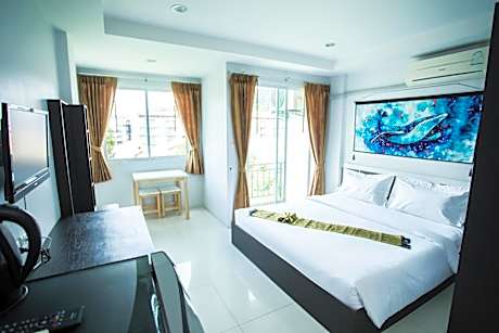 Deluxe Double Room with Balcony