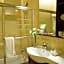Comfort Hotel Suites