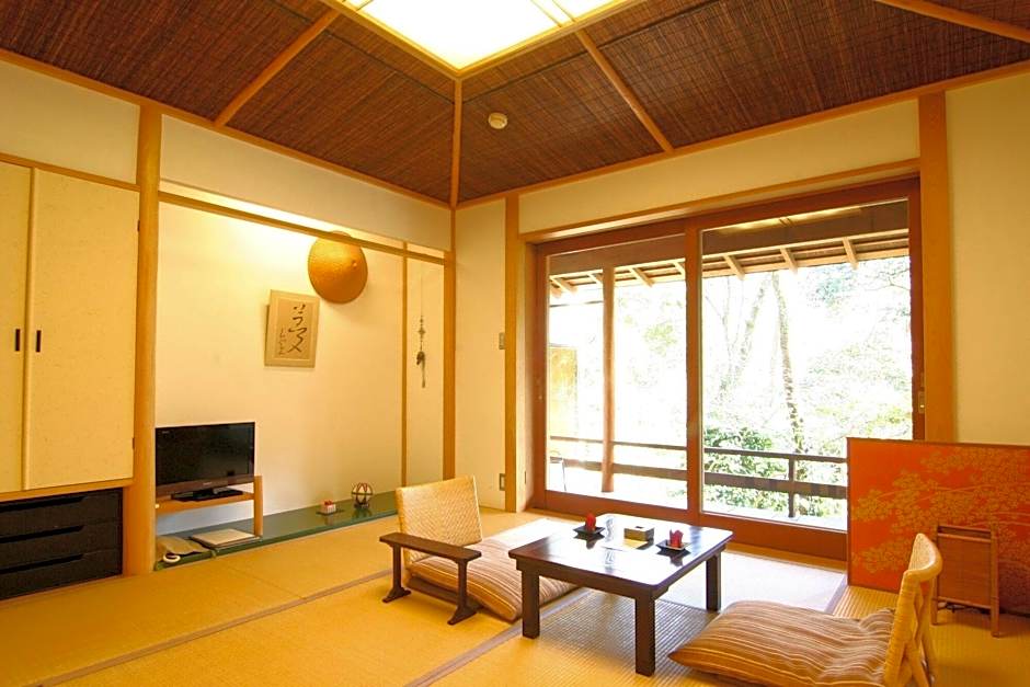 Izukogen Shirogasaki Onsen Hanafubuki