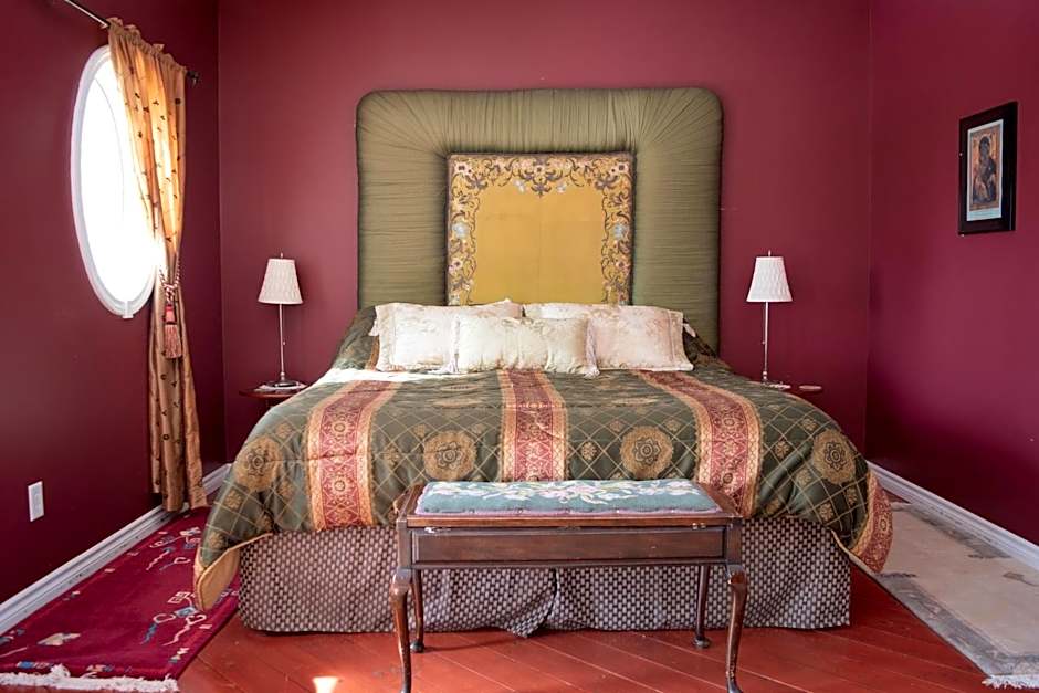 Rumi Guest House on the Cabot Trail