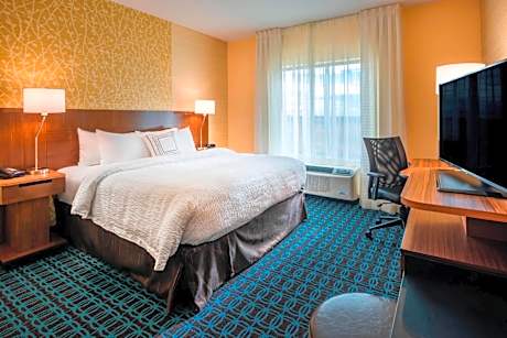 King Room with 1 King Bed