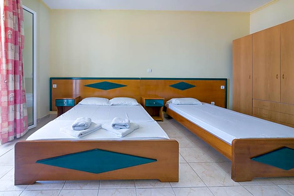 All In Krinas Apart-Hotel