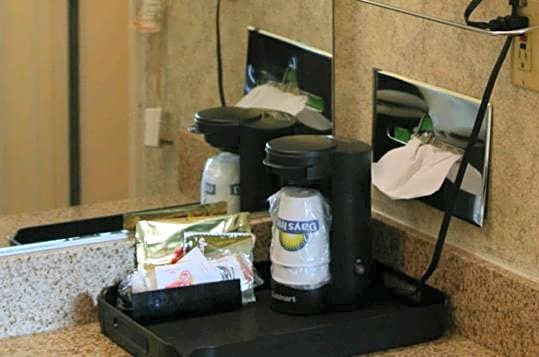Days Inn By Wyndham Nashville North/Opryland Area