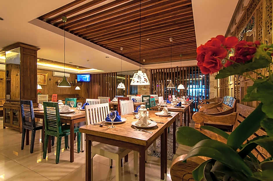 Rhadana Hotel