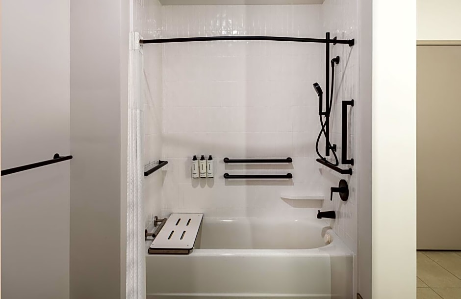 Atwell Suites - Denver Airport Tower Road By IHG