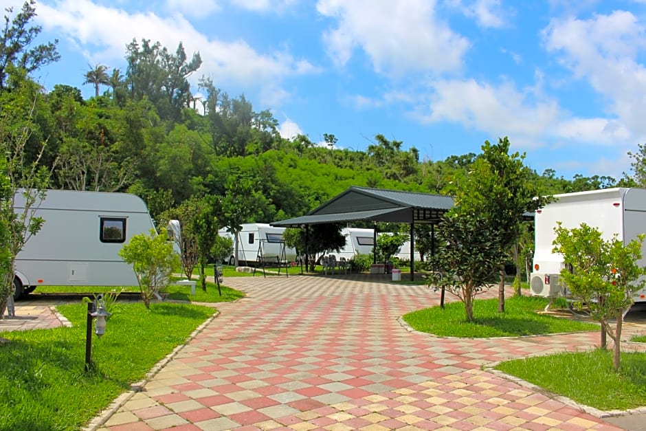 Kenting Houbihu Camping Car