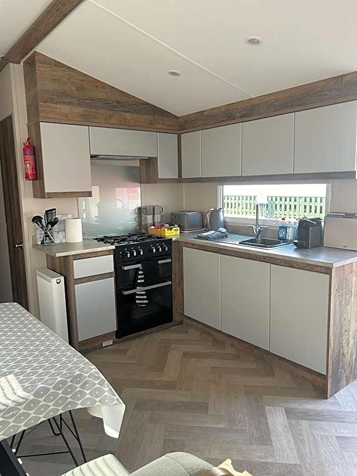 FRESHWATER BEACH HOLIDAY HOME