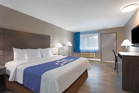 2 Full Beds Non-Smoking