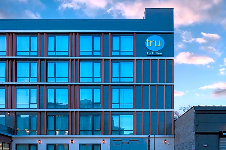 Tru by Hilton Brooklyn, NY