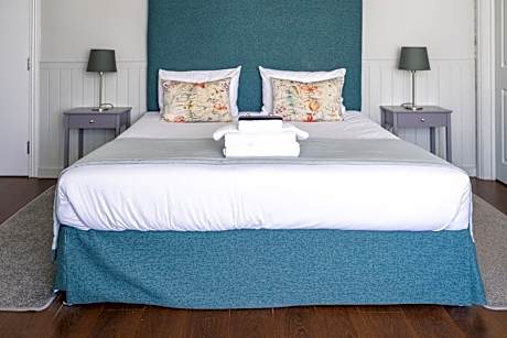 Deluxe Double Room with Extra Bed